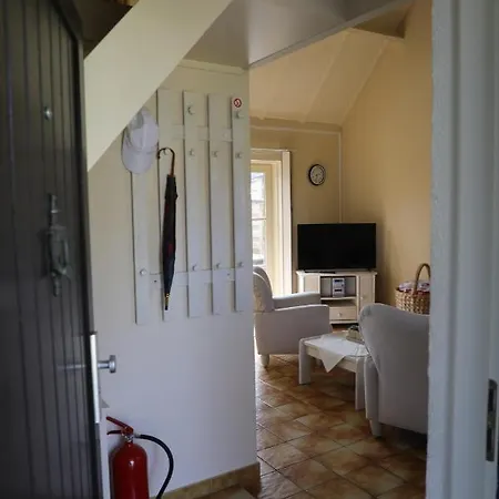 Bergh & Duin - Lakens, Elektriciteit En Water Inbegrepen *