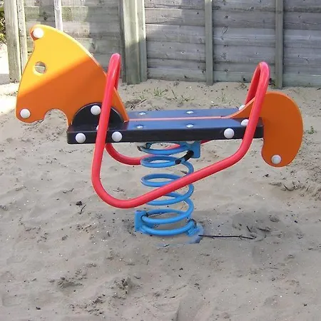 Bergh & Duin - Lakens, Elektriciteit En Water Inbegrepen De Panne