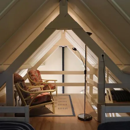 Bergh & Duin - Lakens, Elektriciteit En Water Inbegrepen Holiday home *